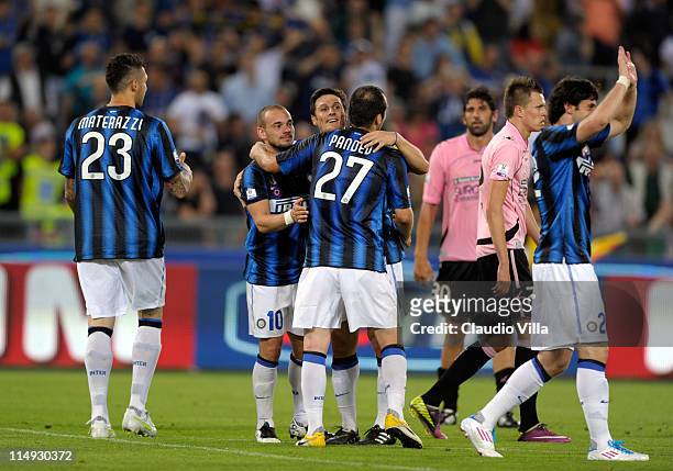 Internazionale Milano players celebrates after victory in the Tim Cup final during the Tim Cup final between FC Internazionale Milano and US Citta di...
