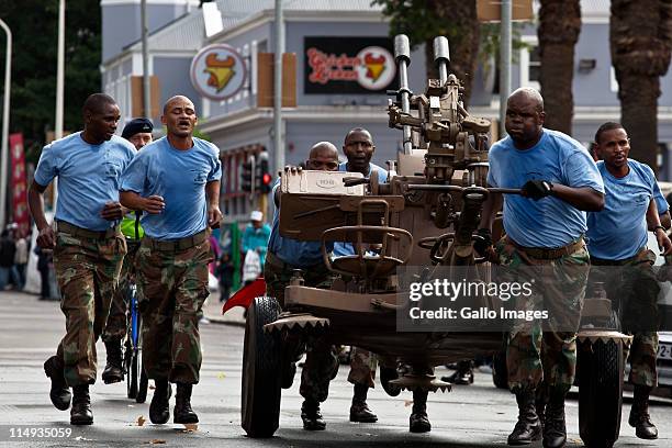 The Cape Garrison Artillery unit competes in the City of Cape Town artillery gun race on May 28 2011 in Cape Town, South Africa. It was the second...