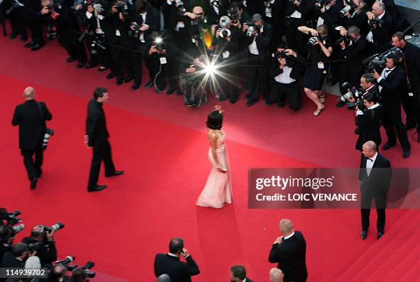 Mexican actress Salma Hayek arrives for the closing ceremony at the 63rd Cannes Film Festival on May 23, 2010 in Cannes. AFP PHOTO / LOIC VENANCE