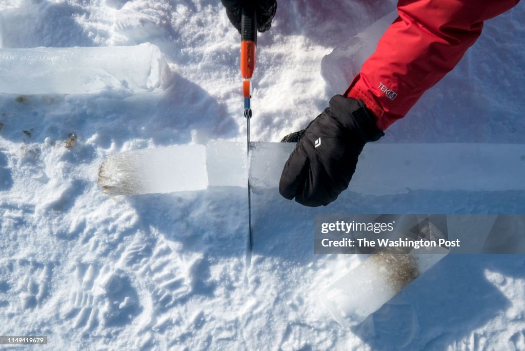 Researchers Study Arctic Ice