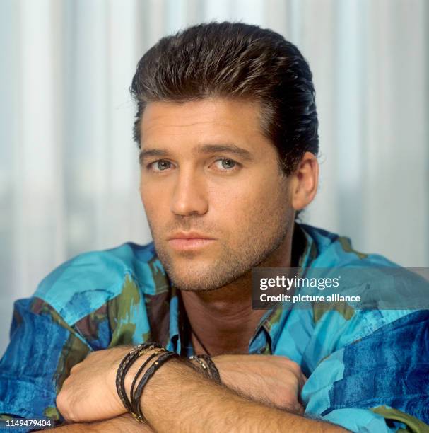 Billy R Billy Ray Cyrus 1992 Photos and Premium High Res Pictures - Getty Images