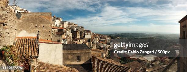 stignano,rc richiamo alle origini, vedendo la grecia - origini stockfoto's en -beelden