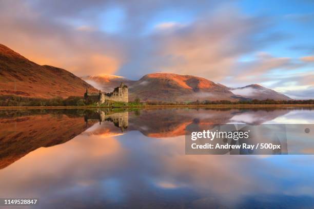 kilchurn castle at sunrise - oban scotland stock pictures, royalty-free photos & images