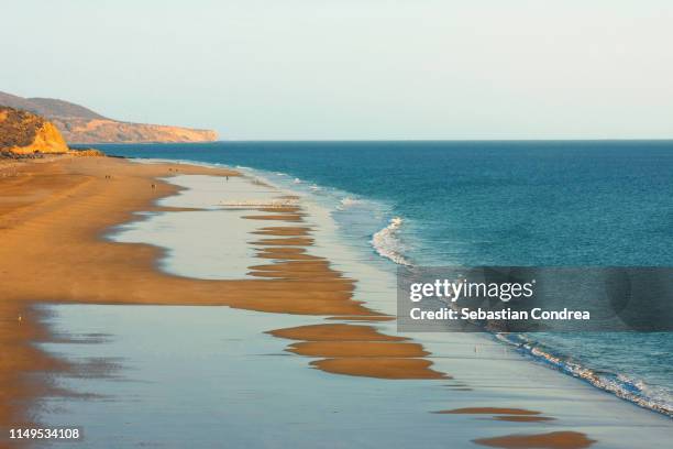 atlantic ocean coast, essaouira coastal landscape, morocco. - north africa landscape stock pictures, royalty-free photos & images