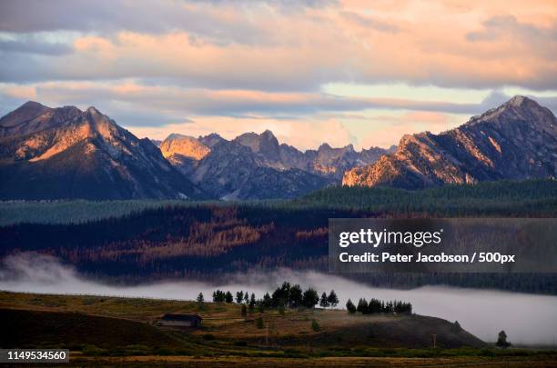 sawtooth morning - sun valley idaho stock-fotos und bilder