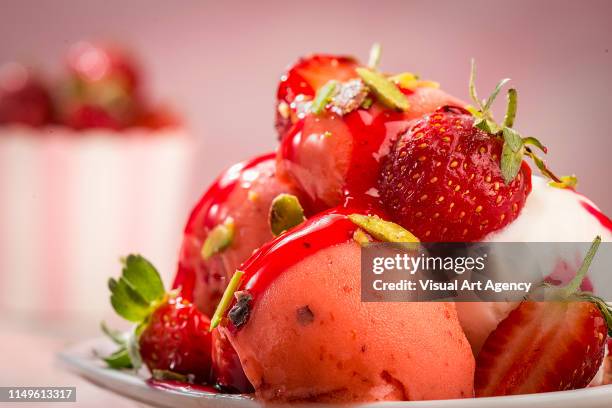 strawberry ice cream plate - sorbet stock pictures, royalty-free photos & images