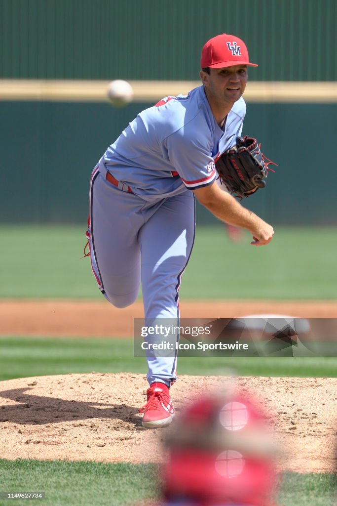 NCAA BASEBALL: JUN 10 Div 1 Championship Super Regionals - Ole Miss at Arkansas