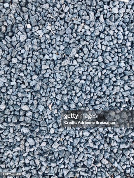 gravel surface - pebbles stockfoto's en -beelden