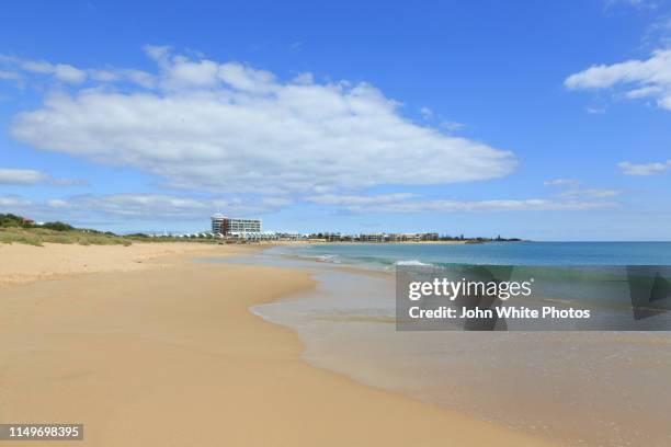 indian ocean. mandurah. - mandurah stock pictures, royalty-free photos & images