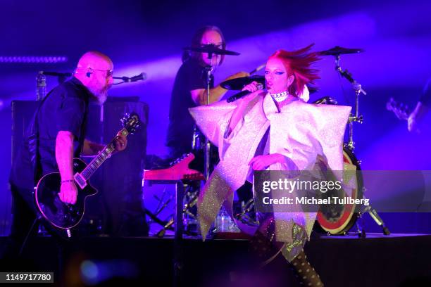 Garbage Drummer Garbage Shirley Manson Photos and Premium High Res Pictures - Getty Images