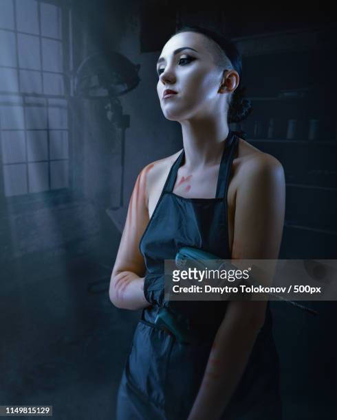 she is like a dexter - morgue woman stock pictures, royalty-free photos & images