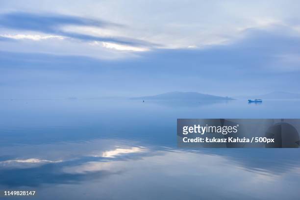 silence on a lake - lake victoria stock pictures, royalty-free photos & images