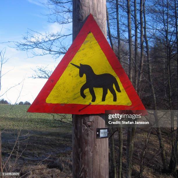 unicorn sign - animal crossing sign stockfoto's en -beelden