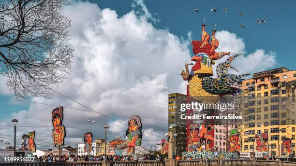 morning rooster ( galo da madrugada ) from the 2015 recife carnival - recife carnival stock pictures, royalty-free photos & images