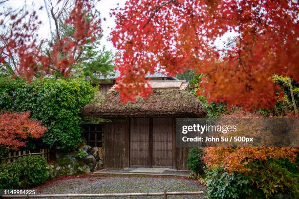 the little house - 奈良県 ストックフォトと画像