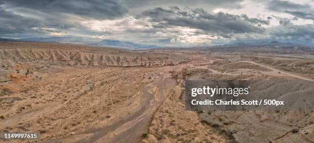 crawfish cove wash - henderson nevada photos et images de collection