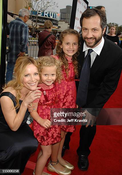 Leslie Mann, Judd Apatow, director/writer/producer with daughters Maude and Iris Apatow