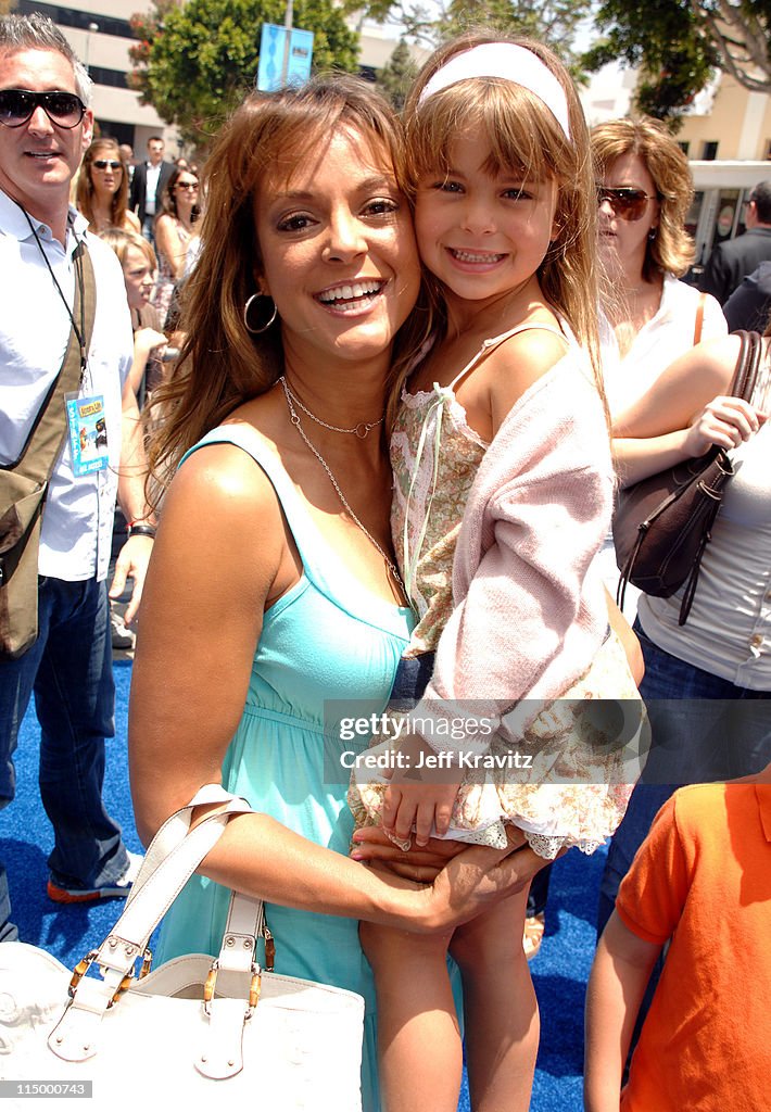 "Surf's Up" Los Angeles Premiere - Red Carpet