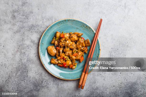 kung pao chicken - província de sichuan imagens e fotografias de stock