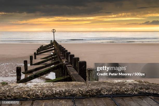 aberdeen beach sunrise - aberdeen scotland city stock pictures, royalty-free photos & images