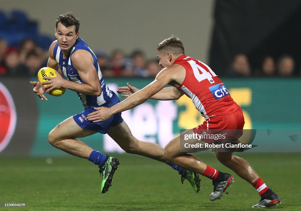AFL Rd 9 - North Melbourne v Sydney