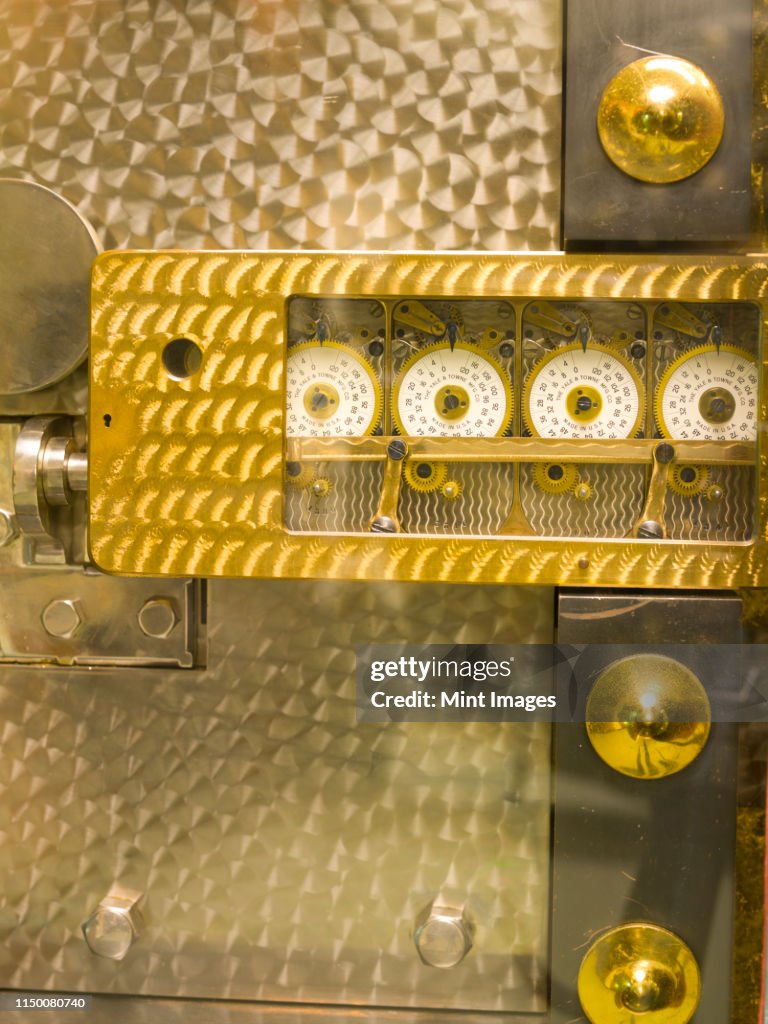Vault Timer Key Vault Door Timing Device High-Res Stock Photo - Getty Images