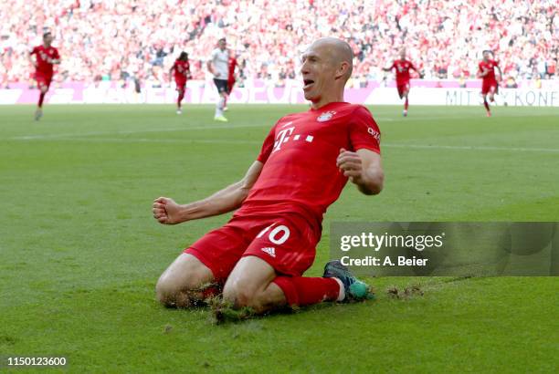 Arjen Robben of FC Bayern celebrates his goal during the Bundesliga match between FC Bayern Muenchen and Eintracht Frankfurt at Allianz Arena on May...