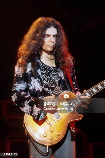 Gary Rossington performs with 'Lynard Skynyrd' at Winterland Arena in San Francisco, California on March 5, 1976.