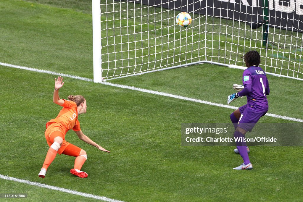 Netherlands v Cameroon: Group E - 2019 FIFA Women's World Cup France