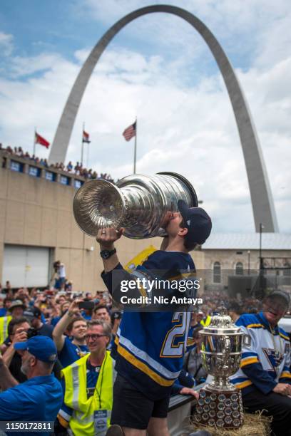 Alexander Steen of the St. Louis Blues kisses the Stanley Cup during the St Louis Blues Victory Parade and Rally after winning the 2019 Stanley Cup...