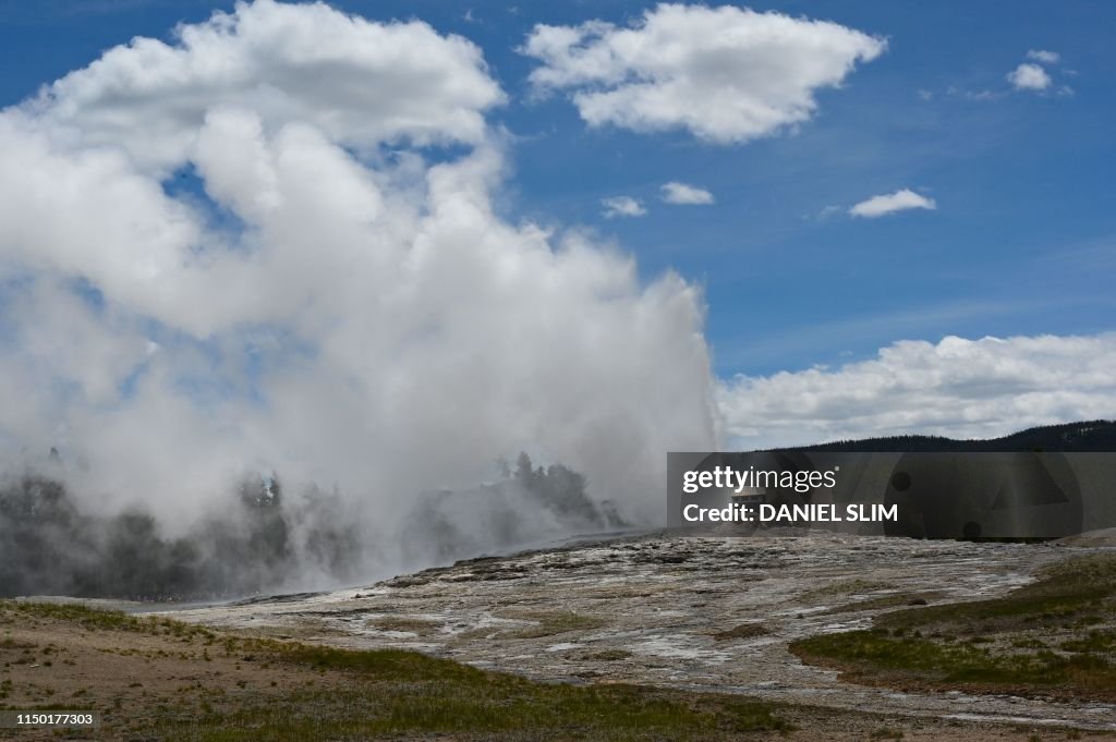 US-TOURISM-YELLOWSTONE