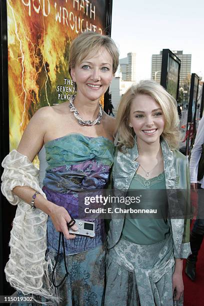 Janet Robb and AnnaSophia Robb during Warner Bros. Pictures Presents the Los Angeles Premiere of "The Reaping" at Mann Village Theater in Westwood,...