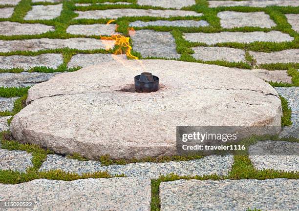 the eternal flame - eternal flame stock pictures, royalty-free photos & images