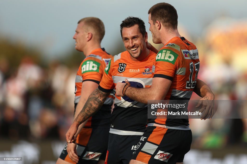 NRL Rd 10 - Dragons v Knights