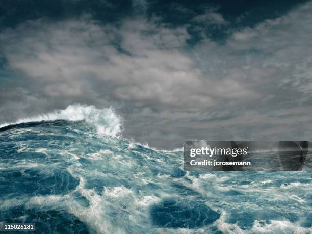 stormy ocean - tsunami wave stock pictures, royalty-free photos & images