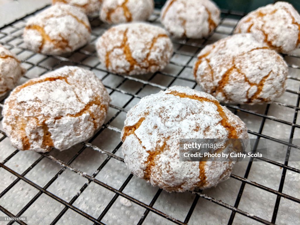 Italian Amaretti Cookies