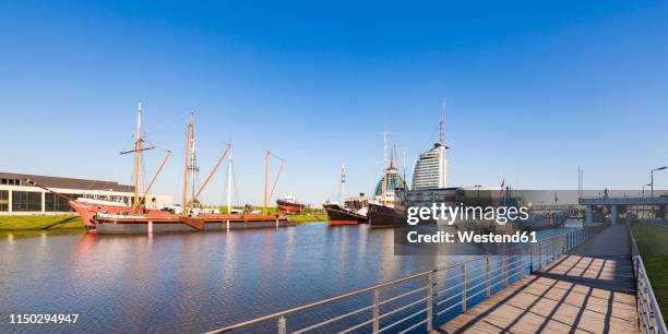 germany, bremen, bremerhaven, old harbour, havenwelten, german maritime museum, museum ships - bremerhaven stock-fotos und bilder