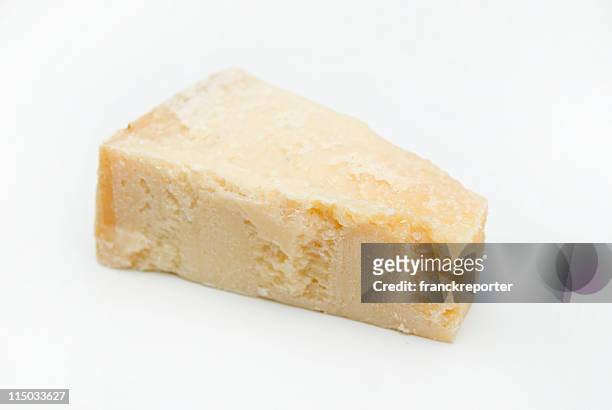 queso parmesano italiano - parmesan fotografías e imágenes de stock