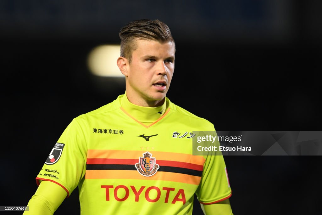 Kawasaki Frontale v Nagoya Grampus - J.League J1