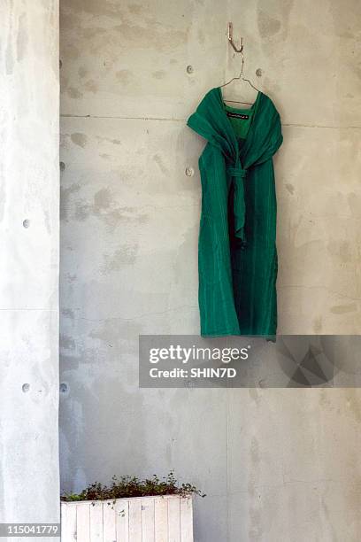 green dress - green dress stock pictures, royalty-free photos & images