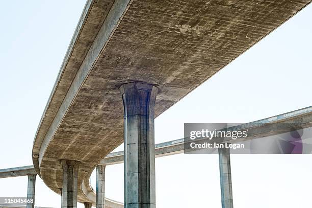 freeway overpass - elevated road stock pictures, royalty-free photos & images