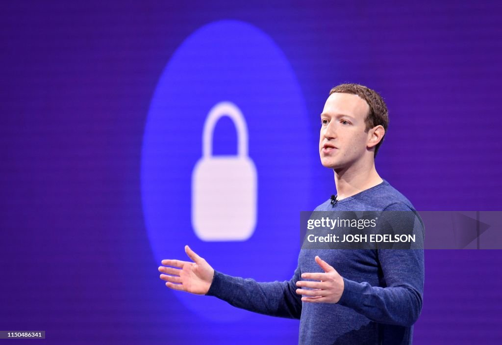 FILES-US-IT-LIFESTYLE-CURRENCY-FACEBOOK