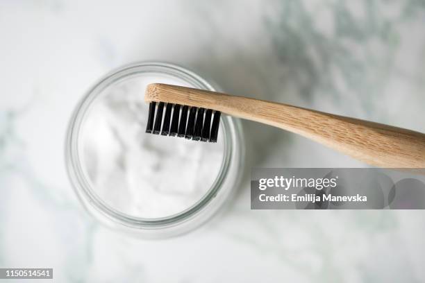 bamboo tooth brushes - natron stock-fotos und bilder