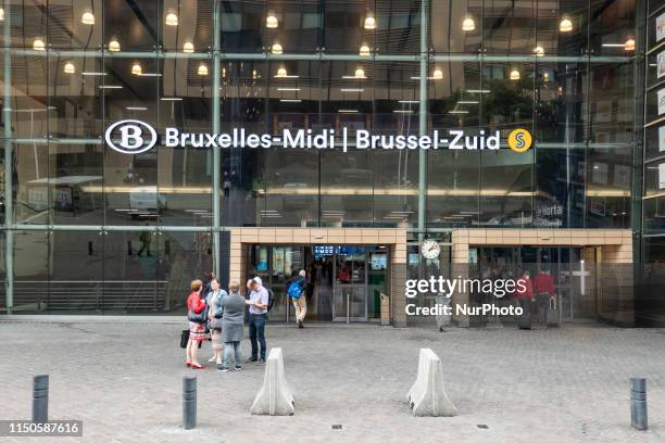 Brussels Midi Zuid Railway Photos And Premium High Res Pictures Getty brussels-midi-zuid-railway-photos-and-premium-high-res-pictures-getty