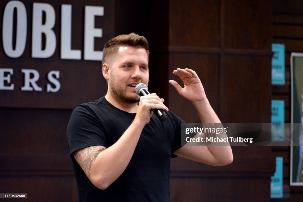 Mark Manson Signs Copies Of His New Book "Everything Is F*cked: A Book About Hope"
