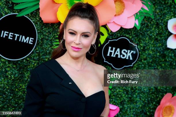 Alyssa Milano attends Lifetime's Summer Luau at W Los Angeles - Westwood on May 20, 2019 in Los Angeles, California.