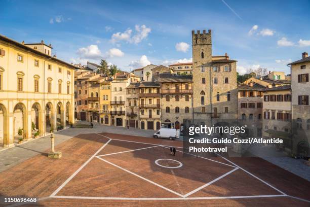 view of piazza grande - arezzo stockfoto's en -beelden