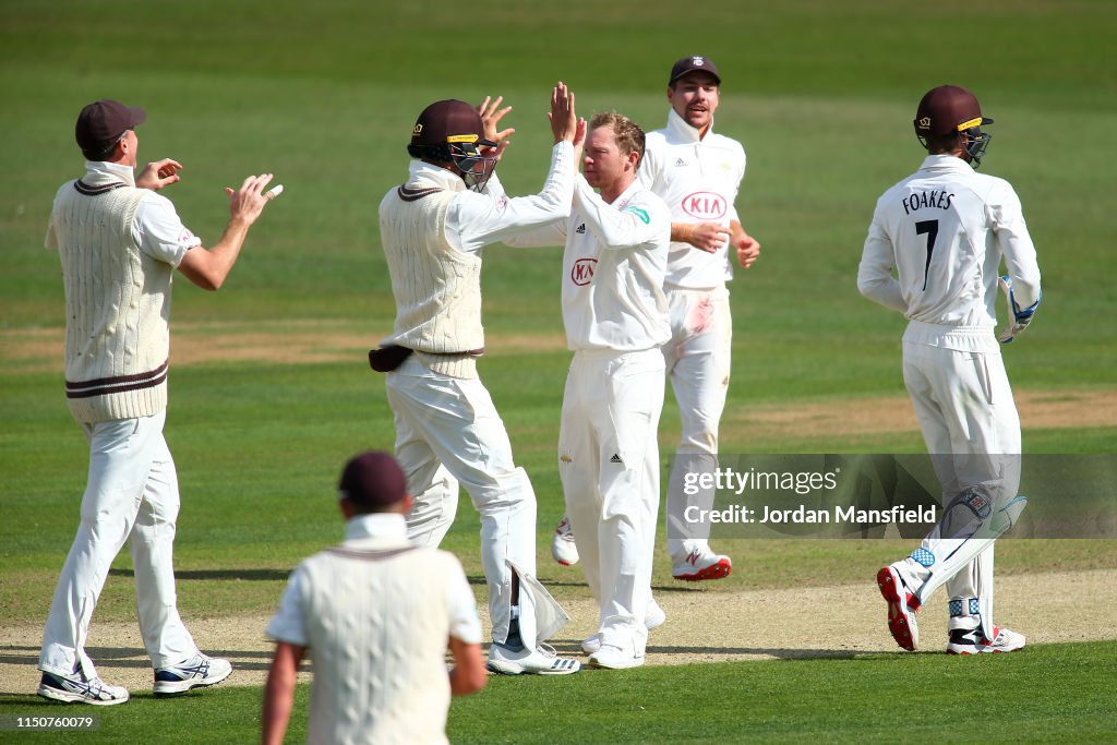 Kent v Surrey - Specsavers County Championship: Division One
