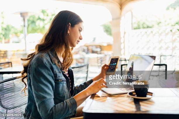business on the go - millennial generation stock pictures, royalty-free photos & images