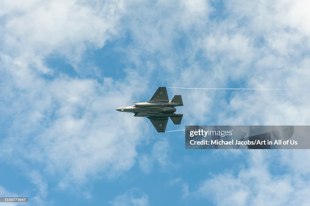 Yom haatzmaout 2019 - Israel's independence day 71 - airshow: Lockheed Martin F-35 Lightning II doing acrobatics, Tel Aviv, Israel
